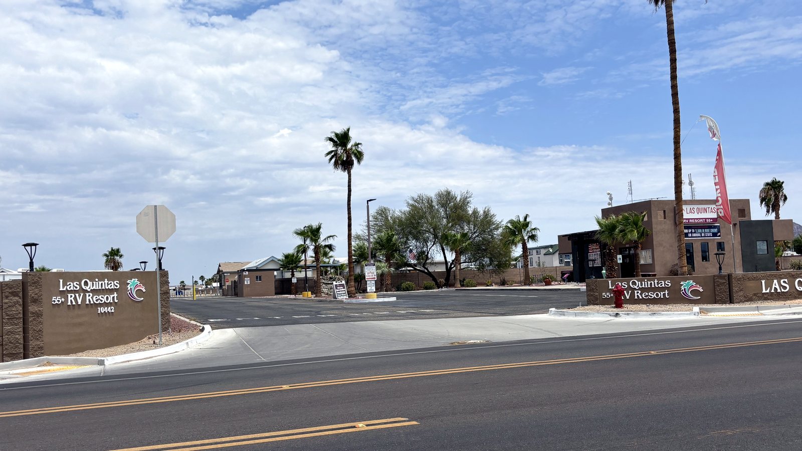 Las Quintas 55+ RV Resort monument sign, Yuma